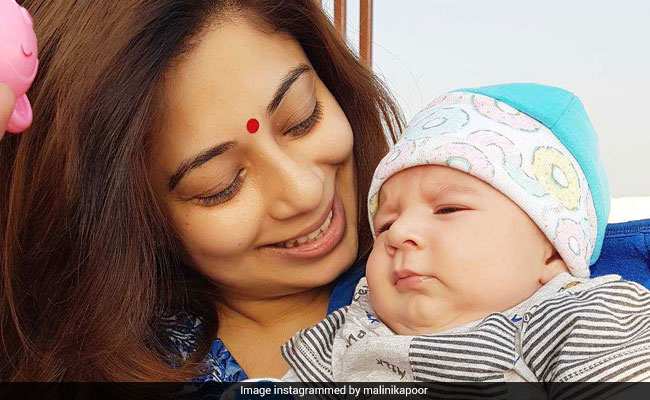 Trending: <i>Balika Vadhu</i> Actress Malini Kapoor Posts Pic Of Baby Son Kiyan