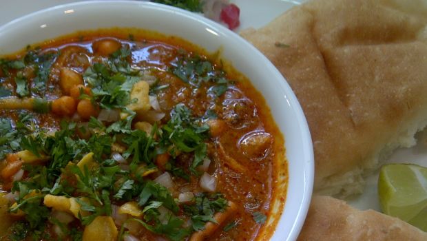 What Goes Into Maharashtra's Misal Pav? How To Make a Perfect Misal