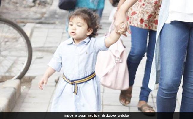स्कूल चलीं शाहिद कपूर की बिटिया, मम्मी के साथ फोटो हुई Viral