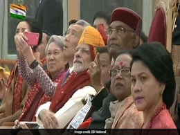 गणतंत्र दिवस परेड पर इस बार नहीं होंगे कोई मुख्य अतिथि, विदेशी मेहमान को नया न्योता नहीं : सूत्र गणतंत्र दिवस परेड पर इस बार नहीं होंगे कोई मुख्य अतिथि, विदेशी मेहमान को नया न्योता नहीं : सूत्र