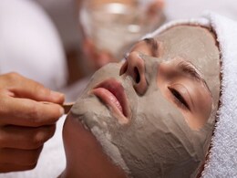 मुल्तानी मिट्टी: चेहरे के दाग-धब्बे करे दूर और बालों को बनाएं डैंड्रफ फ्री, जानें कैसे करें इस्तेमाल मुल्तानी मिट्टी: चेहरे के दाग-धब्बे करे दूर और बालों को बनाएं डैंड्रफ फ्री, जानें कैसे करें इस्तेमाल