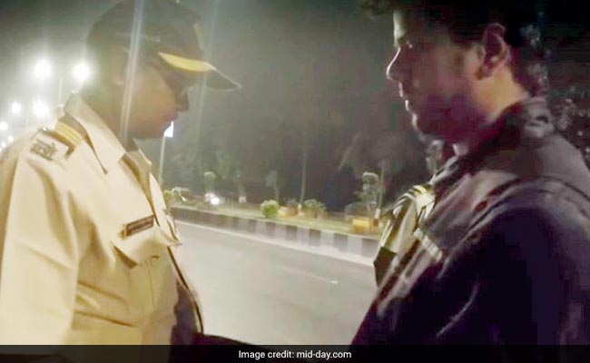 Sting Video That Went Viral On Social Media Exposes Mumbai Cop Taking Bribe From Bikers