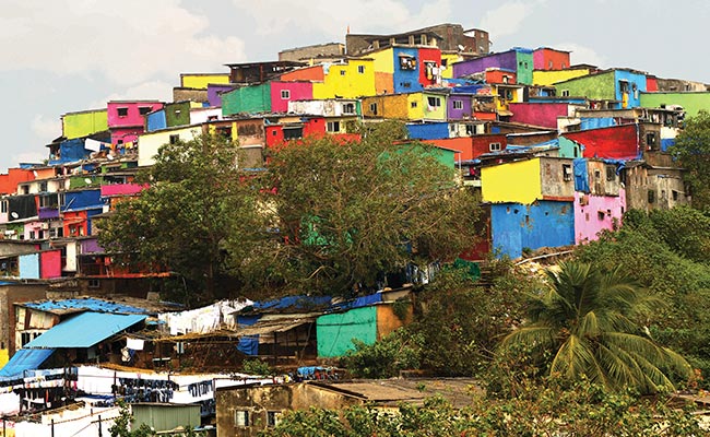 Colourful Makeover Puts Mumbai Slum On Tourist Map