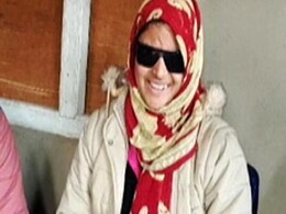 कश्मीर की इंशा ने फायरिंग में आंखें गंवाने के बाद भी जारी रखी अपनी जिद्द, आज बनी सभी के लिए मिसाल  कश्मीर की इंशा ने फायरिंग में आंखें गंवाने के बाद भी जारी रखी अपनी जिद्द, आज बनी सभी के लिए मिसाल