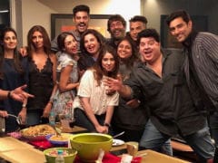 Ever Seen Cousins Shweta And Naina Bachchan Partying Together? Thank Farah Khan For This Pic