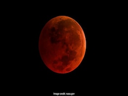 Chandra Grahan 2018: चांद को देखते समय इन बातों का रखें ध्यान Chandra Grahan 2018: चांद को देखते समय इन बातों का रखें ध्यान