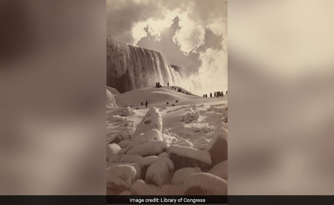 People Used To Walk To Canada Across Frozen-Over Niagara. What Changed