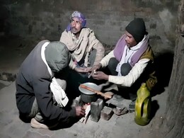 Homeless In UP Denied Night Shelters Without Aadhaar, "What Do We Do?" They Ask Homeless In UP Denied Night Shelters Without Aadhaar, "What Do We Do?" They Ask