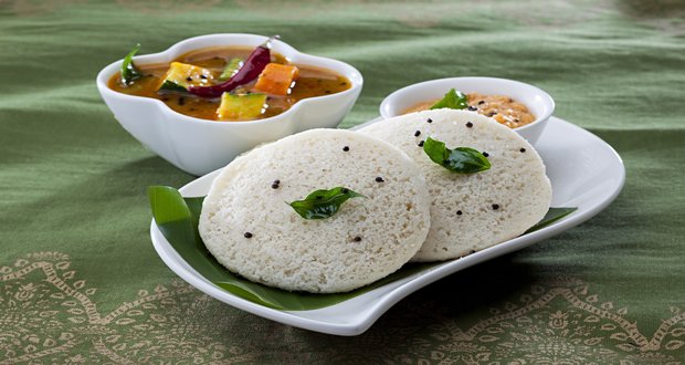 Oats Idli For Breakfast: ब्रेकफास्ट में झटपट बनाएं पोषण से भरपूर ओट्स इडली