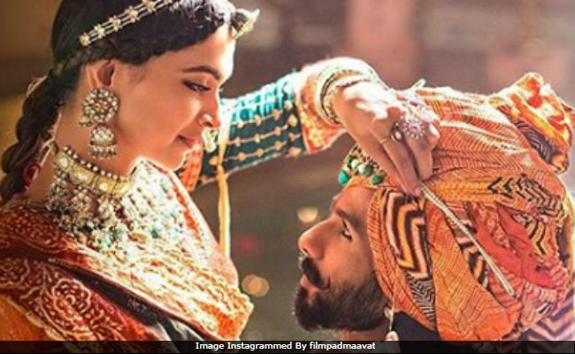 "<i>Padmaavat</i>" Box Office Collection Day 1: Deepika Padukone, Ranveer Singh And Shahid Kapoor's Film Earns Rs 18 Crore