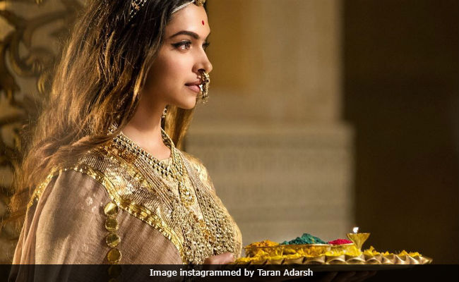 "<i>Padmaavat</i>" Box Office Collection Day 2: Deepika Padukone, Ranveer Singh and Shahid Kapoor's Film Collects Rs 32 Crore More