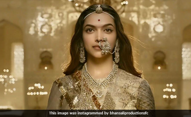"<i>Padmaavat</i>" Star Deepika Padukone Is 'Queen Of 100 Crore Club'