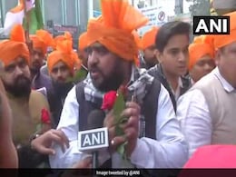 After Violent Protests Against <i>Padmaavat</i>, Karni Sena Says It With Roses After Violent Protests Against <i>Padmaavat</i>, Karni Sena Says It With Roses