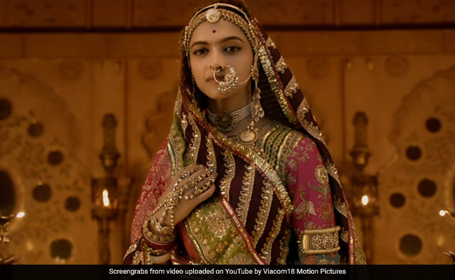 <I>Padmaavat</i> New Trailer Made It's Way To <I>Bigg Boss 11</i> Grand Finale