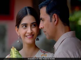<i>PadMan</i> Song <i>Hu Ba Hu</i>: Of Akshay Kumar And Sonam Kapoor's Sweet Journey <i>PadMan</i> Song <i>Hu Ba Hu</i>: Of Akshay Kumar And Sonam Kapoor's Sweet Journey