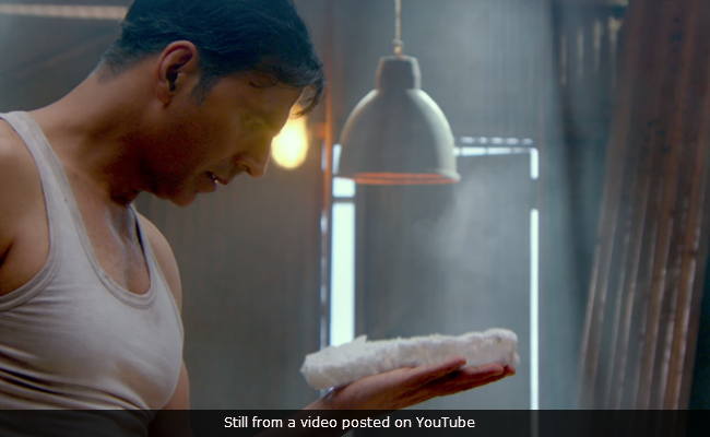 <I>PadMan</I> Song <I>Saale Sapne</i>: Akshay Kumar Motivates You To Dream Big