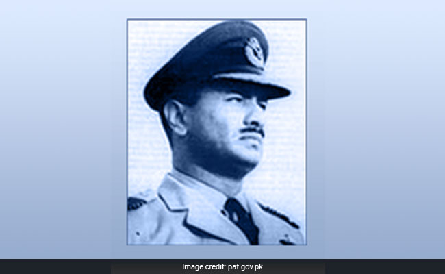 First Pakistan Air Force Chief Air Marshal Asghar Khan Dies At 96