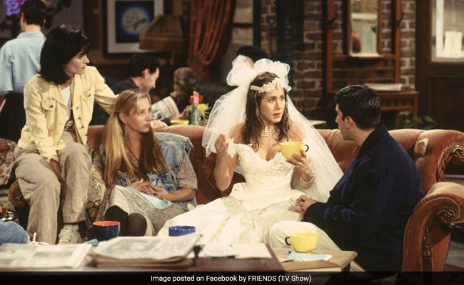 13 Years Later, Woman Spots Big Error In Pilot Episode Of F.R.I.E.N.D.S