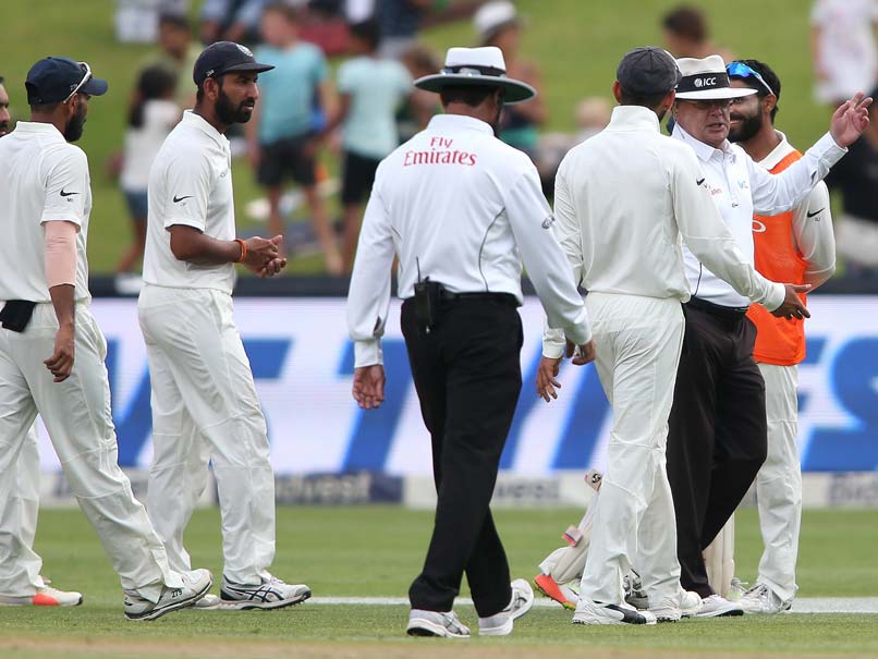 India vs South Africa, 3rd Test: 'Dangerous' Pitch Stops Play As SA Need 224 More Runs To Win