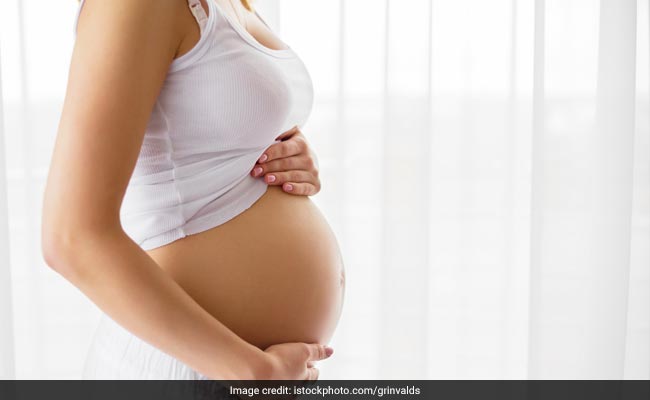 Obesity During Pregnancy May Affect New Born's Health; Follow The Healthy Diet To Cut Down Kilos