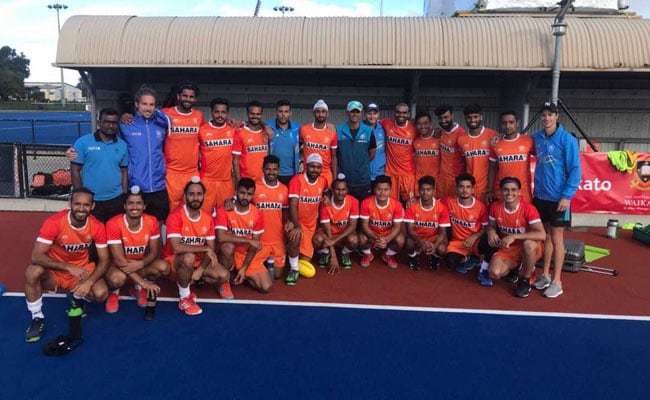 न्‍यूजीलैंड में हॉकी टीम के खिलाड़ि‍यों से मिलने पहुंचे राहुल द्रविड़, श्रीजेश ने ट्वीट किया यह फोटो..