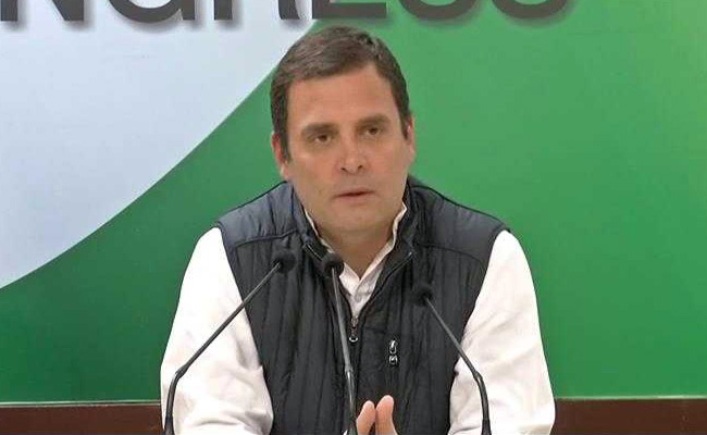 पद्मावत विवाद: गुरुग्राम में स्‍कूल बस पर हमले से नाराज राहुल गांधी, बोले- बच्‍चों के खिलाफ हिंसा जायज नहीं