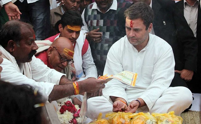 Rahul Gandhi Begins UP Tour With Visit To Hanuman Temple