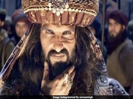 रणवीर सिंह ने 'पद्मावत' को लेकर खुलेआम बोला, 'हिम्मत होनी चाहिए कि...' रणवीर सिंह ने 'पद्मावत' को लेकर खुलेआम बोला, 'हिम्मत होनी चाहिए कि...'