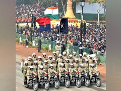 गणतंत्र दिवस के मौके पर राजपथ पर कमांडो संग सेल्फी का खूब दिखा क्रेज
