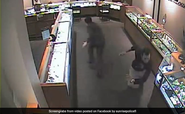 Watch: Thieves Set Off Fireworks In Mall To Steal Watch Worth Rs 7 Lakhs