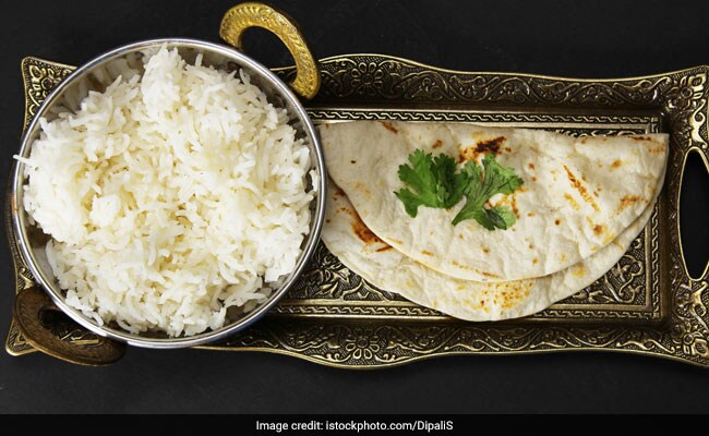 Roti Or Rice: सेहत के लिए क्या है ज्यादा बेहतर रोटी या चावल? यहां जानें... Roti Or Rice: सेहत के लिए क्या है ज्यादा बेहतर रोटी या चावल? यहां जानें...