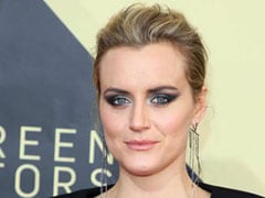 The 9 Best Beauty Looks From SAG Awards, From Taylor Schilling To Millie Bobby Brown