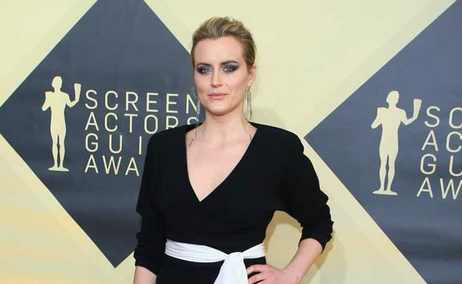 The 9 Best Beauty Looks From SAG Awards, From Taylor Schilling To Millie Bobby Brown