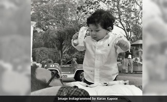 Karan Kapoor Leaves Us With One Last Pic Of Taimur And Saif Ali Khan