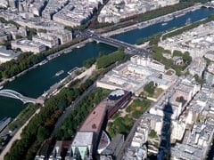 Paris Braces For Floods As Swollen Seine Inches Higher