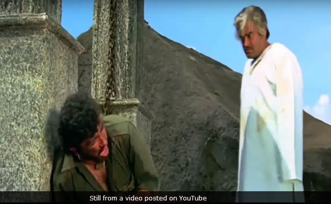 43 Years After Sholay, Director Reveals Why Censor Board Changed The Ending