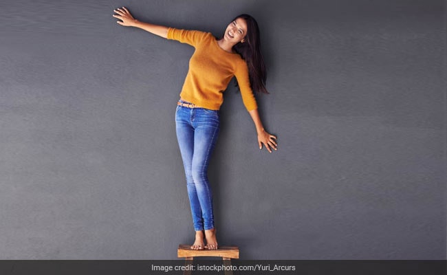 Tips for tall girls, Tall & slim girls sarres में कैसे दिखे छोटी, How to  look short in sarees