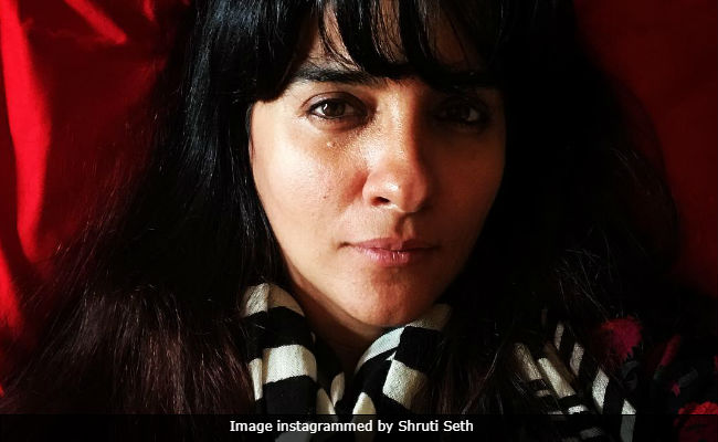 In New Year, Shruti Seth Tweets, 'Will Bollywood Ever Reveal Its Dirty Secrets?'