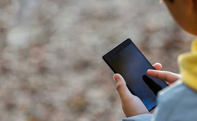 This Is The Age At Which You Can Give Your Child A Phone