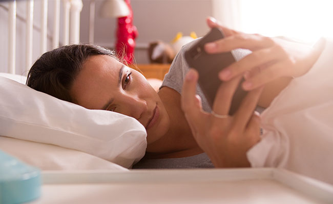 The Personality Traits That Put You At Risk For Smartphone Addiction, According To Science