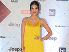 Fashion Face-Off: Sonam Kapoor Vs Kriti Sanon - Who Wore Yellow Better?