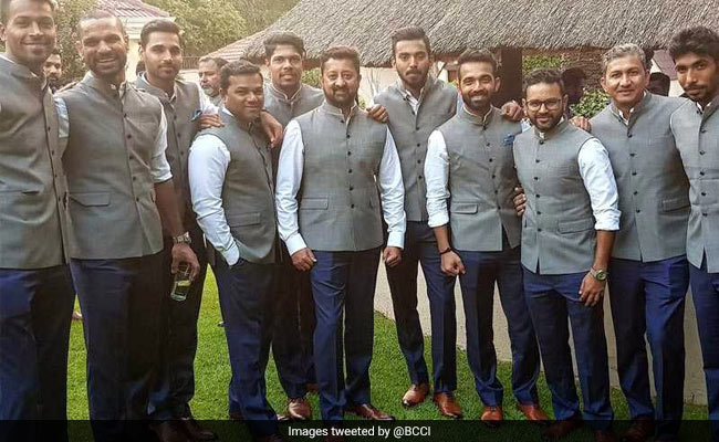 IND vs SA: जोहांसबर्ग में इंडिया हाउस पहुंची विराट कोहली ब्रिगेड, देखें तस्‍वीरें...