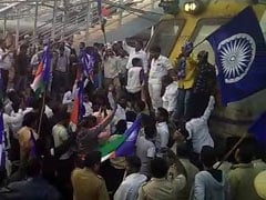 Maharashtra <i>Bandh</i> Highlights: Dalit Leader Prakash Ambedkar Calls Off Bandh