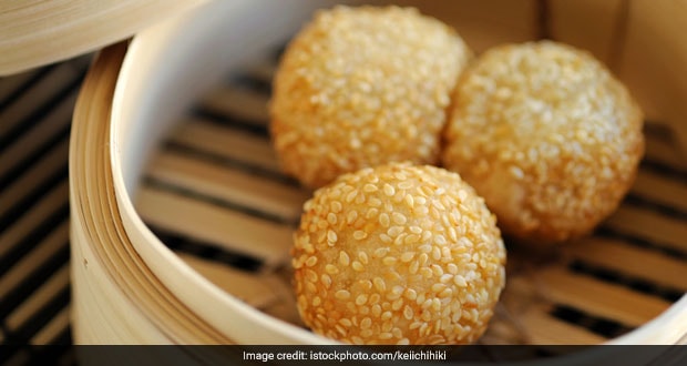 Til Ladoo (Laddu)