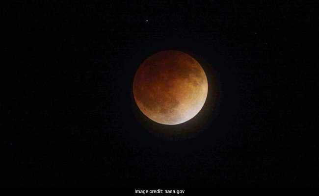   lunar eclipse total 