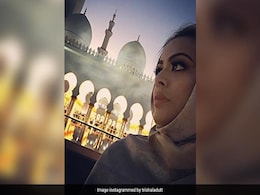 Sanjay Dutt's Daughter Trishala Dutt Had A 24K Gold Dusted Cappuccino In Abu Dhabi And You Won't Believe How Much It Costs! Sanjay Dutt's Daughter Trishala Dutt Had A 24K Gold Dusted Cappuccino In Abu Dhabi And You Won't Believe How Much It Costs!