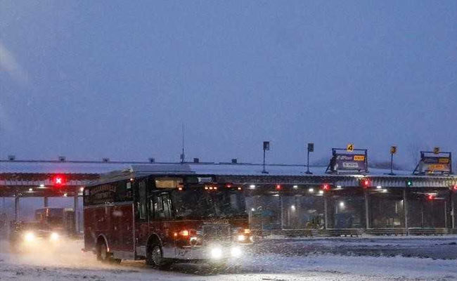 American Airlines Says Storm Prompts 1,300 Flight Cancellations