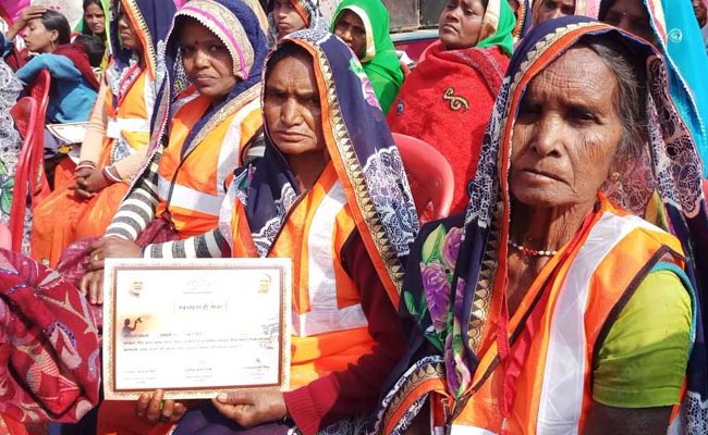 वाराणसी में मकर संक्रांति के मौके पर देश का पहला टॉयलेट मेला