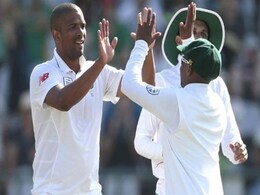 AUS vs SA 4th Test: फिलेंडर का कहर, द. अफ्रीका ने रनों के लिहाज से टेस्ट क्रिकेट की अपनी सबसे बड़ी जीत दर्ज की AUS vs SA 4th Test: फिलेंडर का कहर, द. अफ्रीका ने रनों के लिहाज से टेस्ट क्रिकेट की अपनी सबसे बड़ी जीत दर्ज की