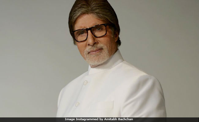 Amitabh Bachchan Follows Congress Leaders on Twitter, Fuels Speculation